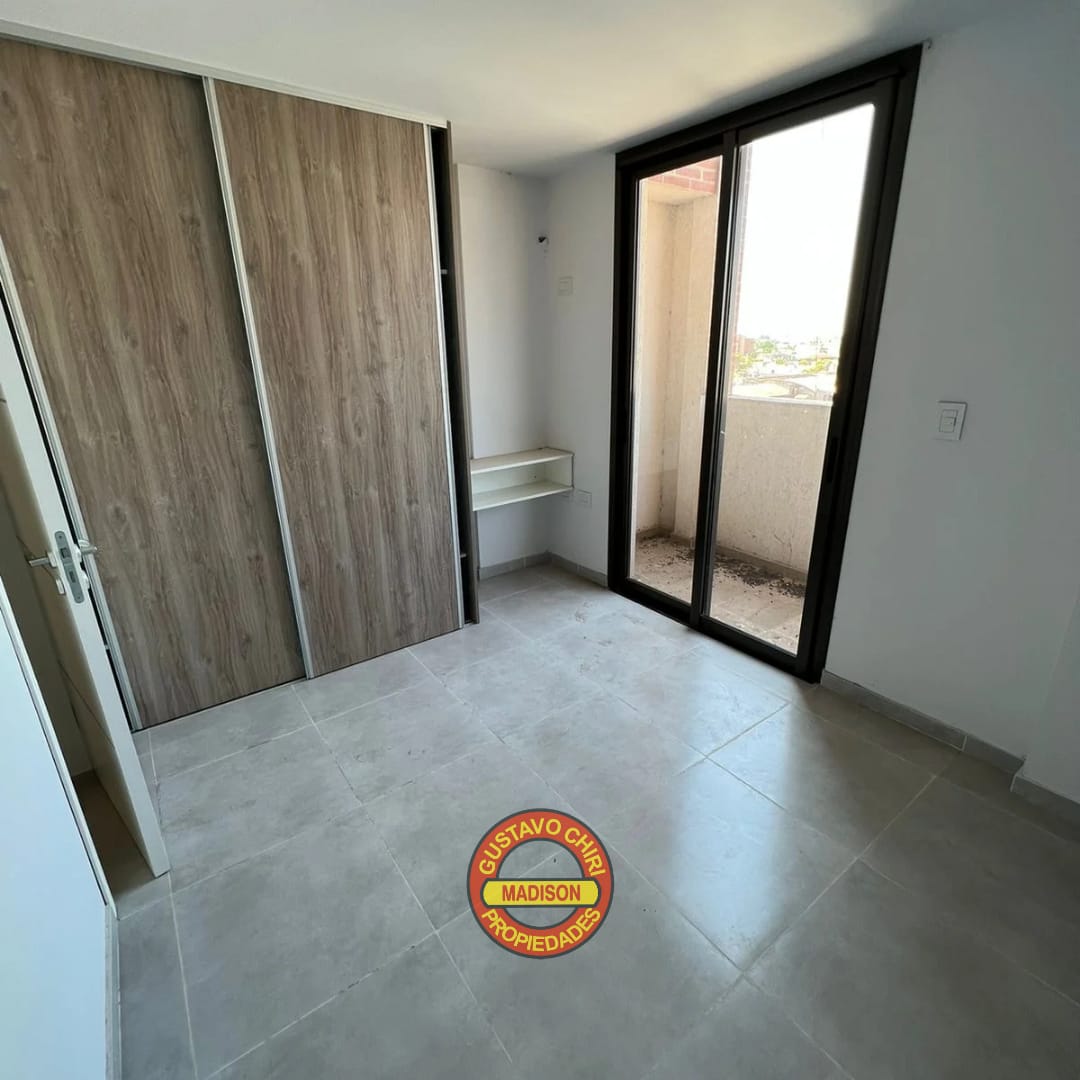 1 Dormitorio · Cocina · Antebaño · Baño · Estar Comedor · Balcón · Piscina · Asador · Cochera - foto 4
