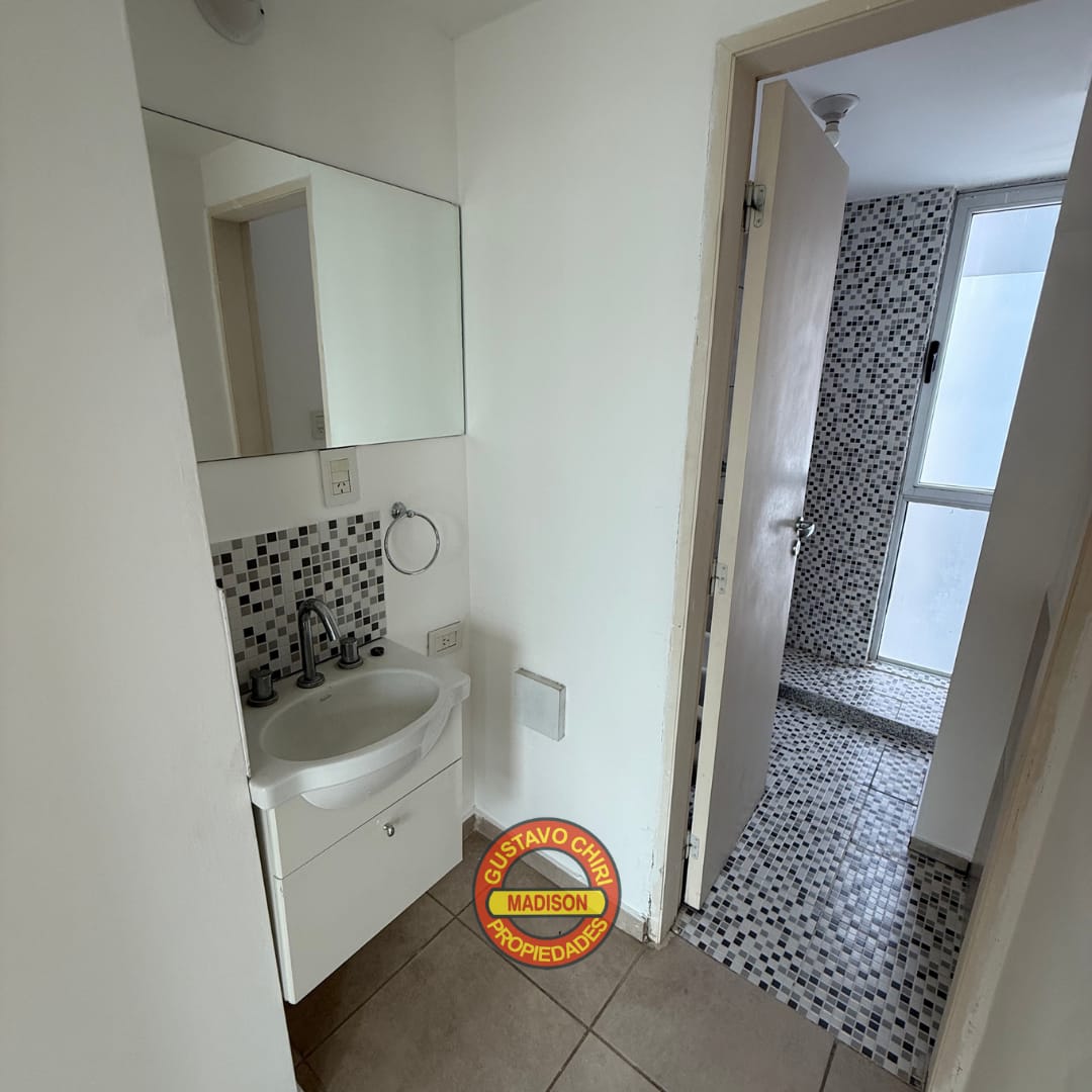 1 Dormitorio · Cocina · Estar-Comedor · Ante Baño · Baño · Balcón Amplio - foto 4