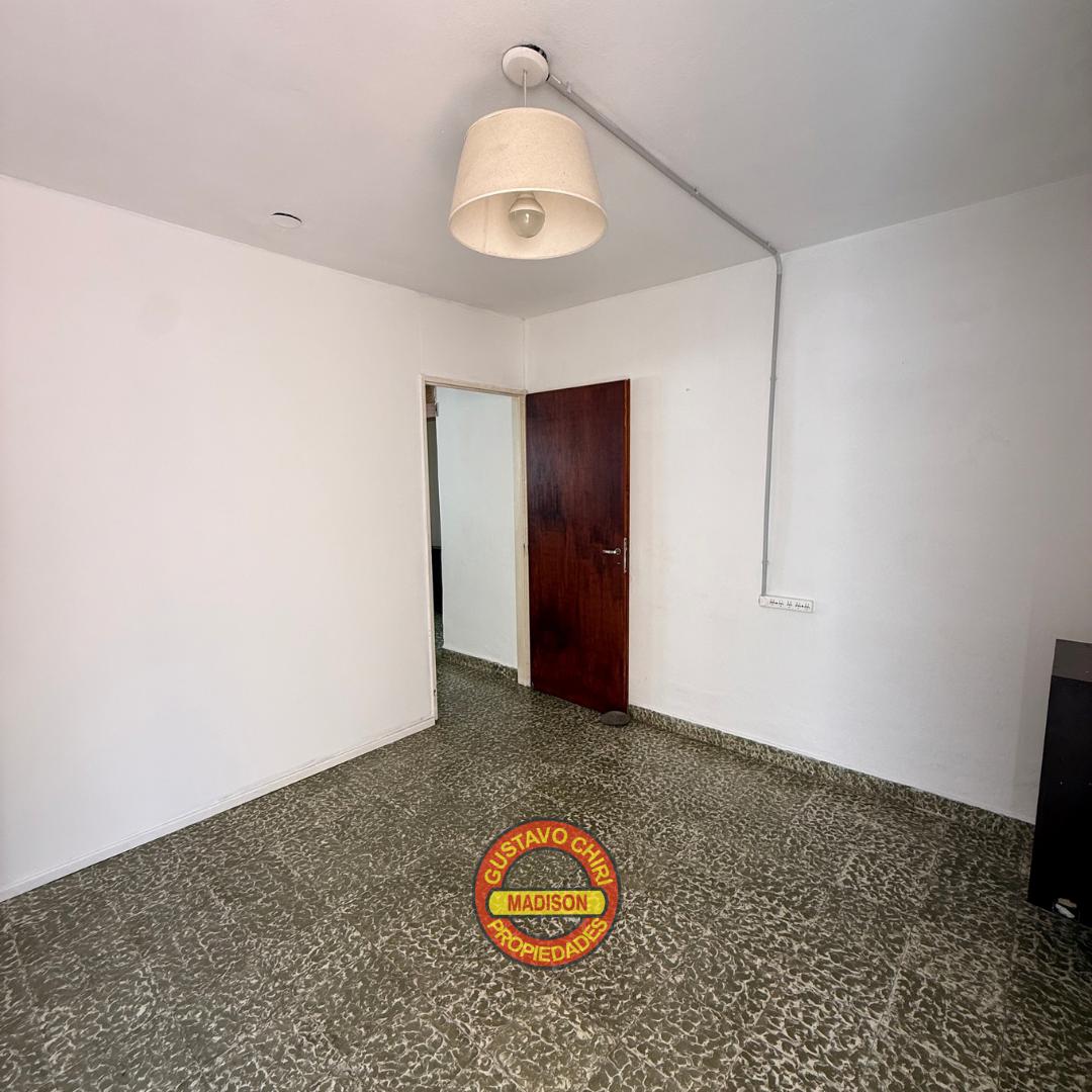 2 Dormitorios · Baño · Hall De Ingreso · Cocina-Comedor · Cochera · Pieza De Guardado · Patio (Con Asador) · Depósito - foto 4