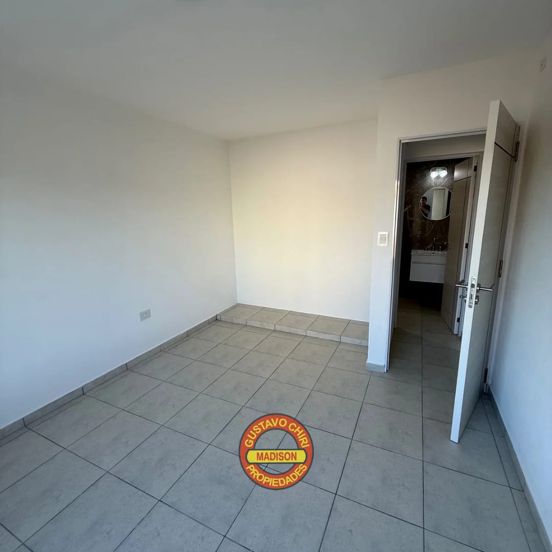 2 Dormitorios · Cocina · Baño · Estar-Comedor · Patio · Cochera - foto 8