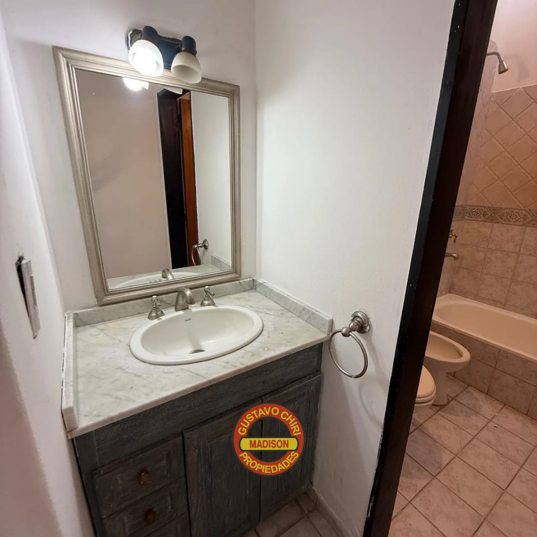 3 Dormitorios · Baño · Antebaño · Cocina · Comedor · Cochera (Para Dos Autos) · Living · Patio · Pileta - foto 6