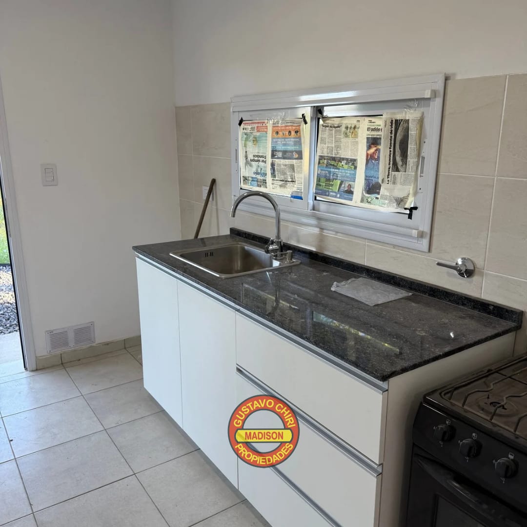 2 Dormitorios · Cocina · Baño · Estar-Comedor · Patio · Cochera - foto 5