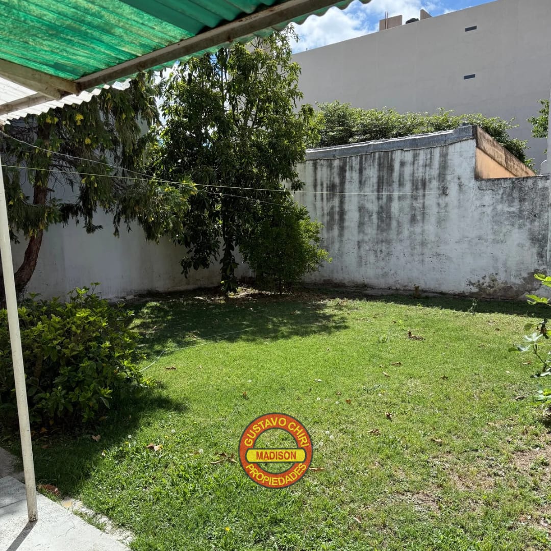 2 Pisos · 2 Dormitorios · 2 Baños · 2 Cocina-Comedor · Estar · Lavadero · Cochera Para 2 Vehículos · Patio · Living · Terraza · Asador - foto 5
