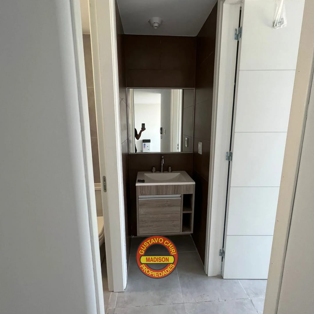 1 Dormitorio · Cocina · Antebaño · Baño · Estar Comedor · Balcón · Piscina · Asador · Cochera - foto 5