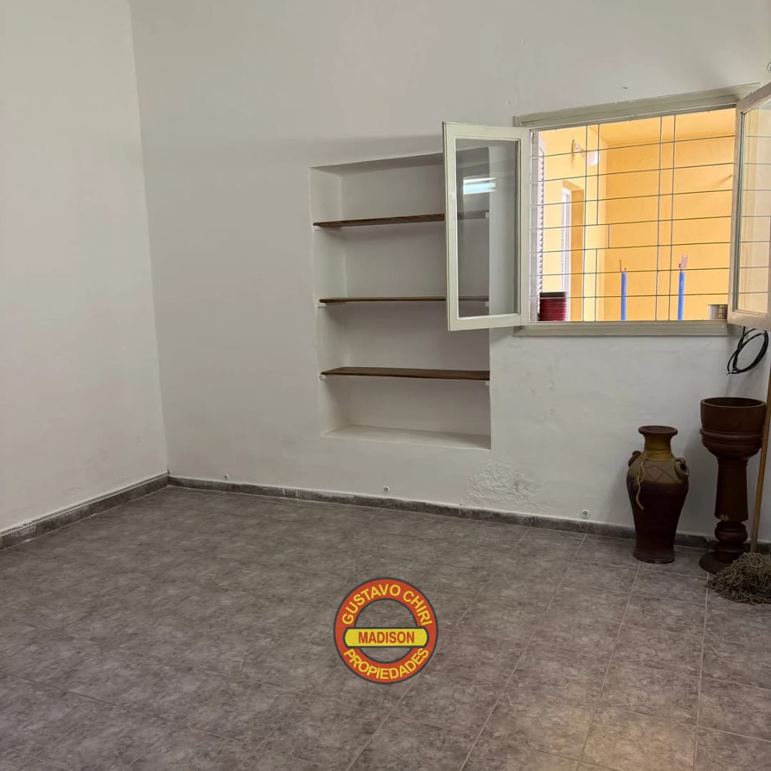 2 Pisos · 2 Dormitorios · 2 Baños · 2 Cocina-Comedor · Estar · Lavadero · Cochera Para 2 Vehículos · Patio · Living · Terraza · Asador - foto 10