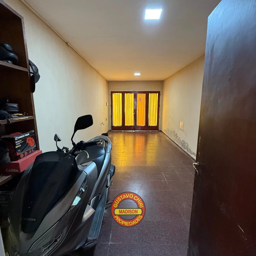 3 Dormitorios · 2 Baños · Cocina · Estar Comedor Amplio · Lavadero · Cochera · Patio - foto 8