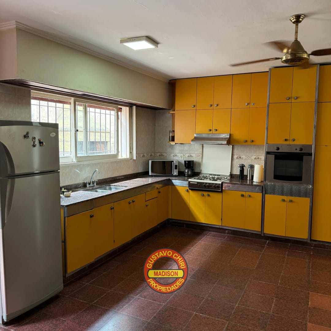 3 Dormitorios · 2 Baños · Cocina · Estar Comedor Amplio · Lavadero · Cochera · Patio - foto 9