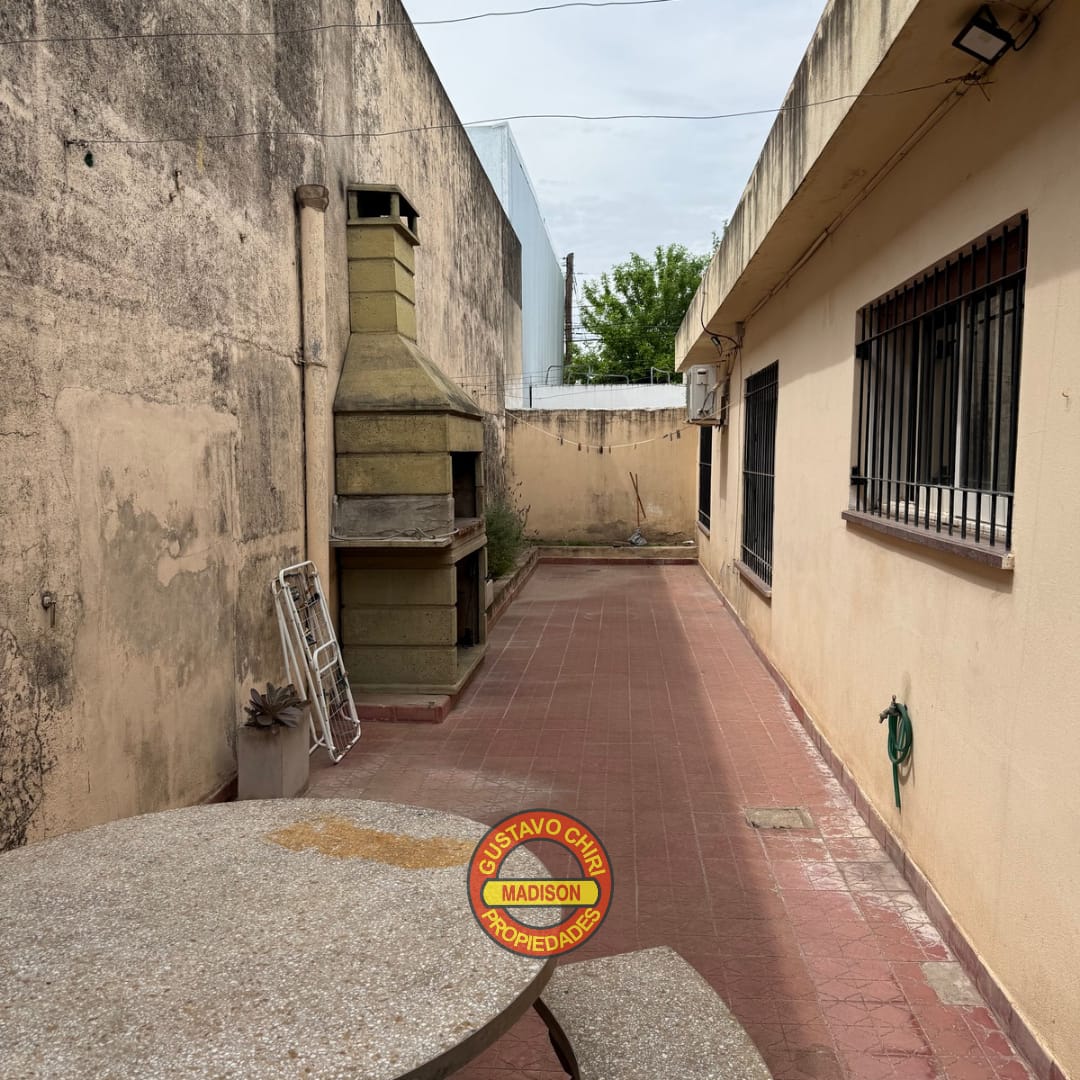 3 Dormitorios · 2 Baños · Cocina · Estar Comedor Amplio · Lavadero · Cochera · Patio - foto 6