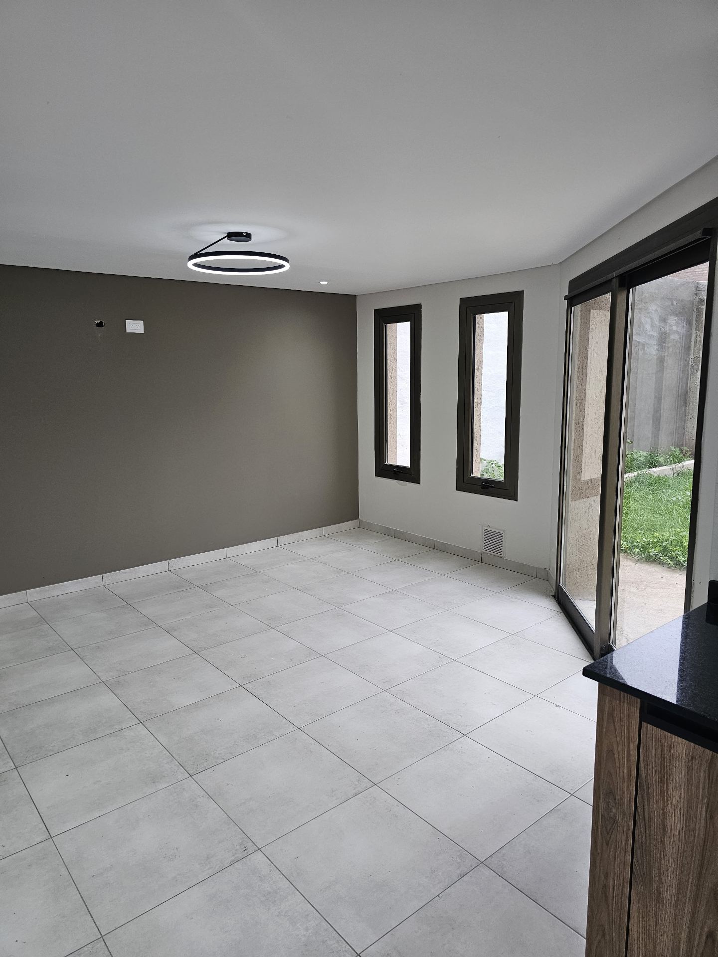 3 Habitaciones · Terreno 242m2 · Construccion 239m2 - foto 3
