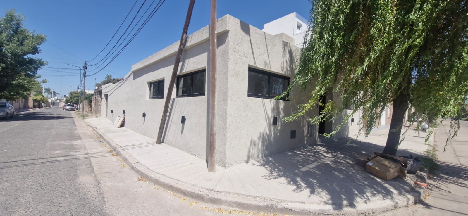 Sup. Terreno 220m2 · Sup. Contruida 147ms - foto 3