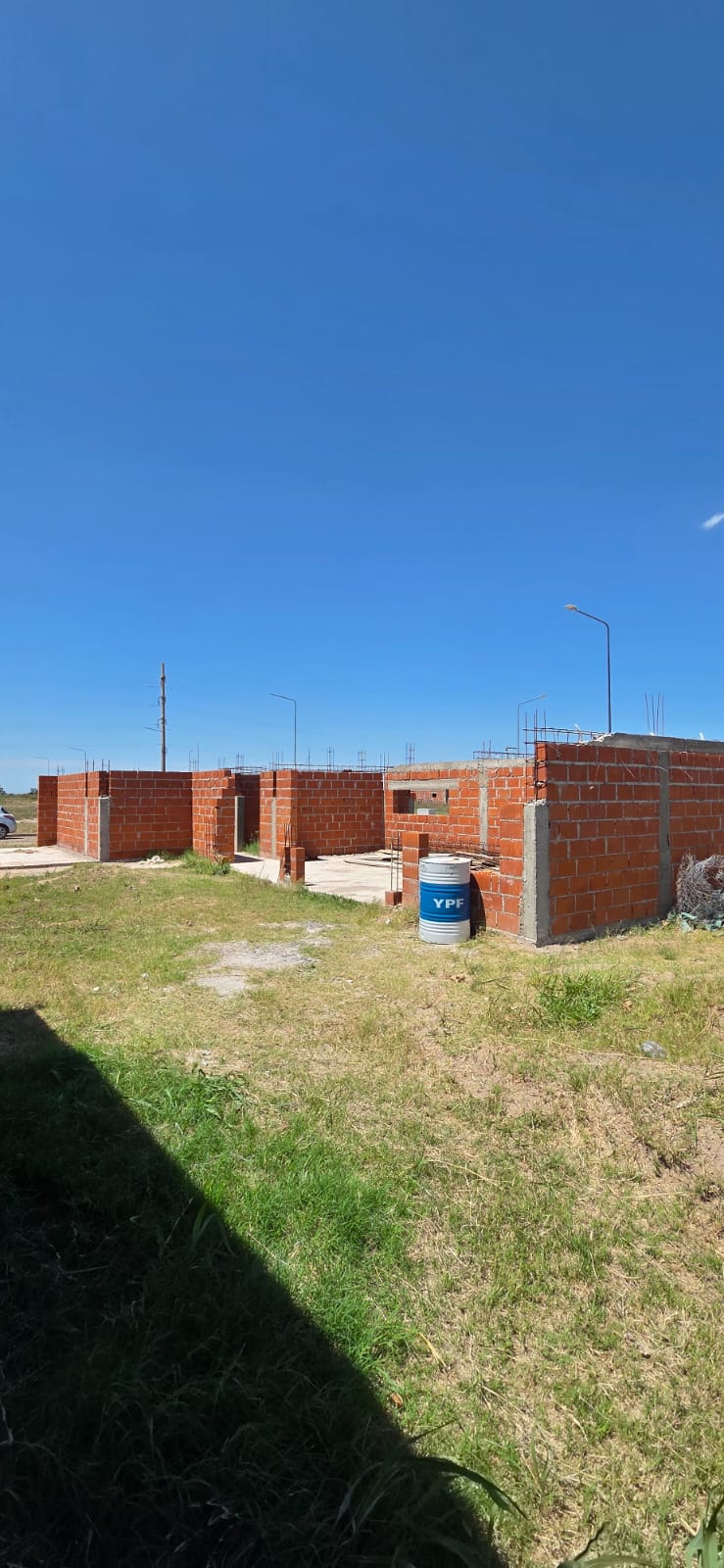 2 Habitaciones · Terreno 280.5m2 · Proyecto obra 116m2 - foto 9