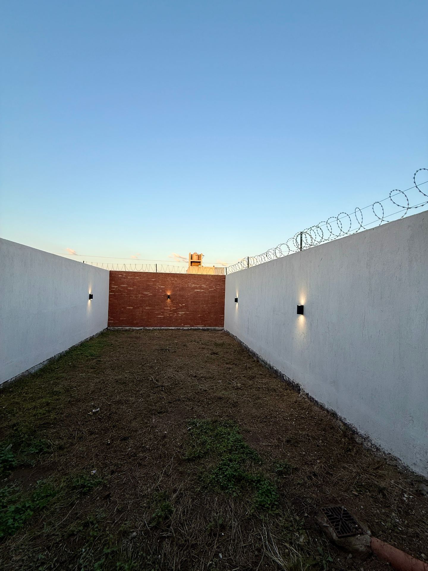 Sup. 130m2 · 2 Dormitorios - foto 10