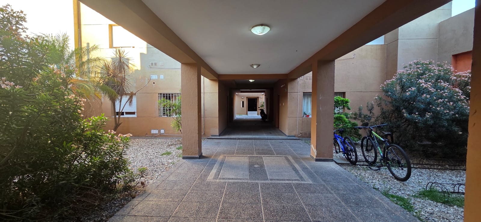 1 Habitacion · Sup. 38.5m2 - foto 2